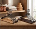 High-grade metal hangers (2 color options): Wooden Heavy-Duty Hangers for Clothes, Durable Wire Coat Hangers, Natural Wooden Hangers, Trouser Hangers with Multi-Function