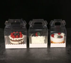 Red Dot Gift® Transparent Gift Box Plastic Cupcake Candy Display Boxes Portable Single Cake Containers for Wedding Birthday Parties Baby Shower Favors
